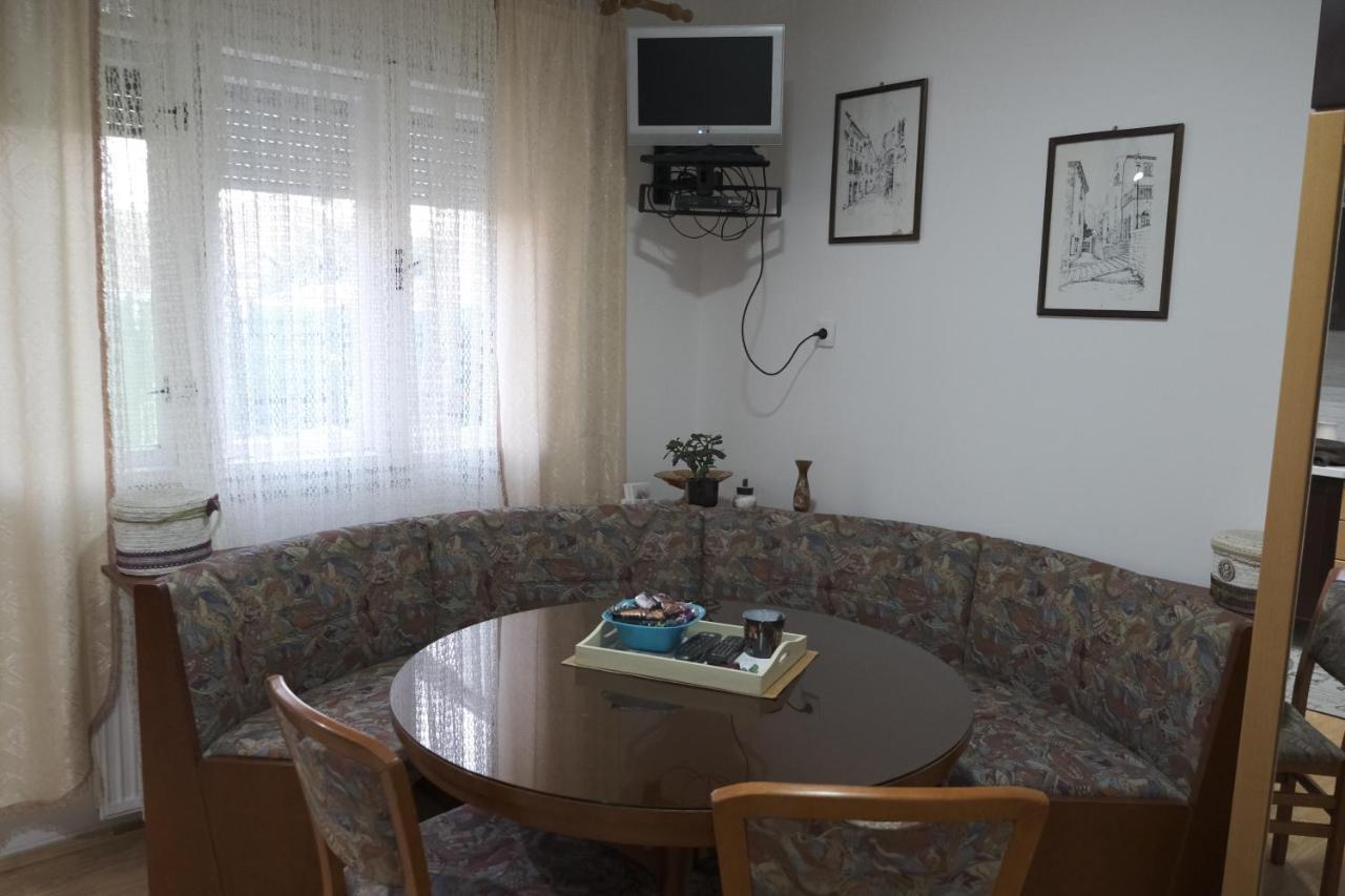 Nikodijevic Apartment Вършац Екстериор снимка